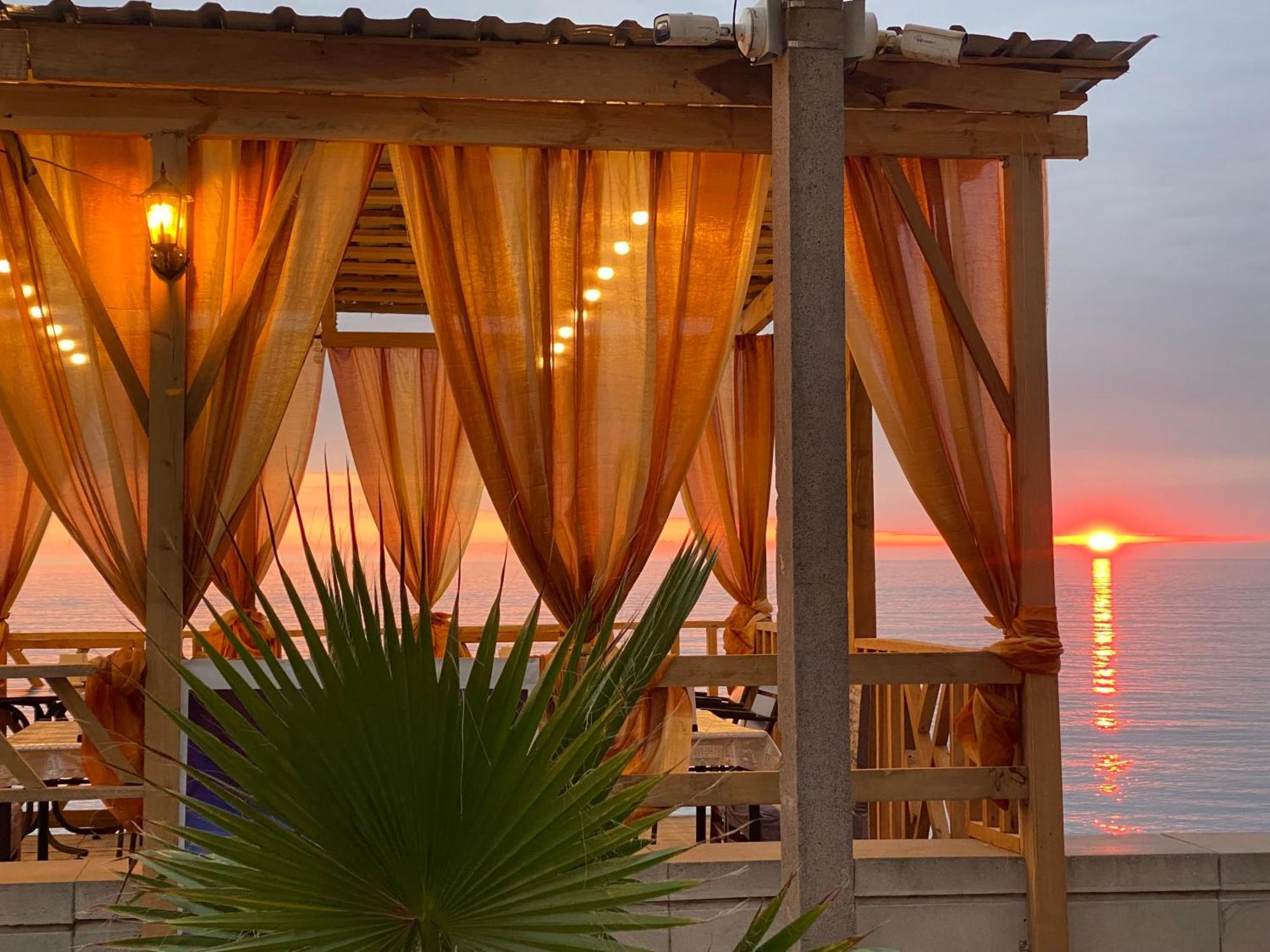 Guest House Orange Кобулети Экстерьер фото