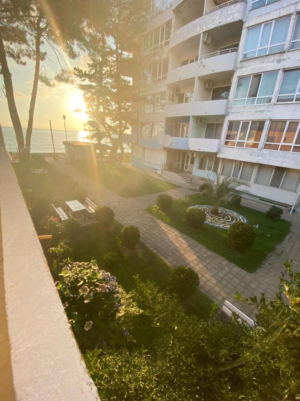 Guest House Orange Кобулети Экстерьер фото